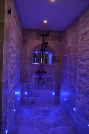Logis Neuf Equipe/piscine/spa/sauna/gym Apartment Heyrieux